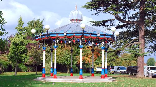 Bandstand Welcomed to Priory Park banner